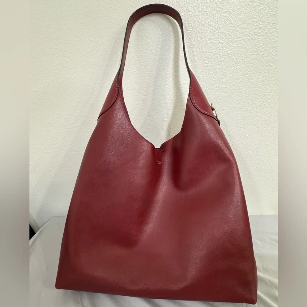 Coach Brooklyn 39 Dark Ruby - Picture 1 of 5